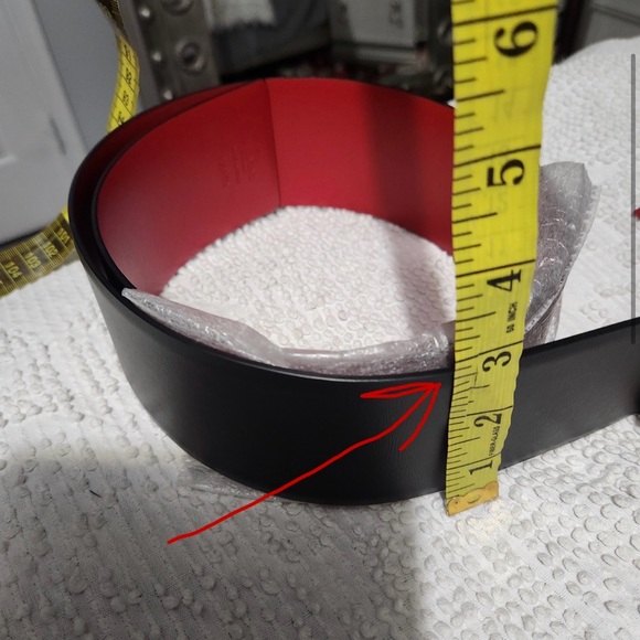 VALENTINO GARAVANI RÉVERSIBLE Widest Black & Red Leather Belt with Gold V Buckle - Picture 15 of 17